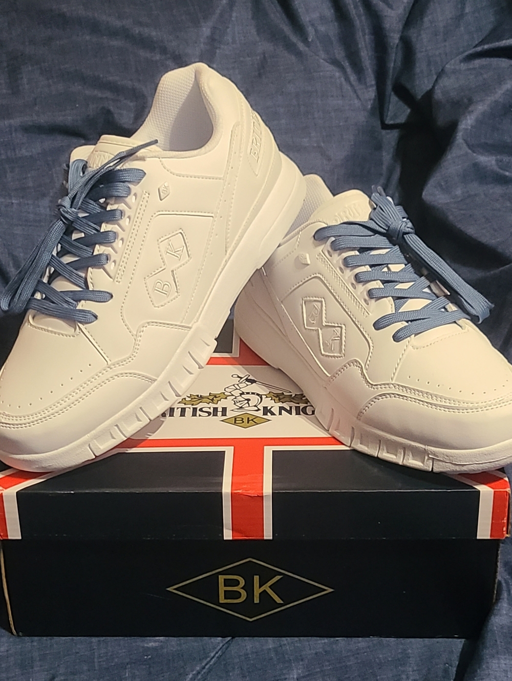 British Knights Triple White Low, New In Original Box! Men 10/Women 11.5